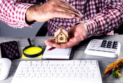 Thumbnail for À qui revient la maison en cas de décès : comprendre les règles de succession